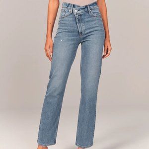 Abercrombie & Fitch Ultra High Rise 90s Straight Leg Jeans